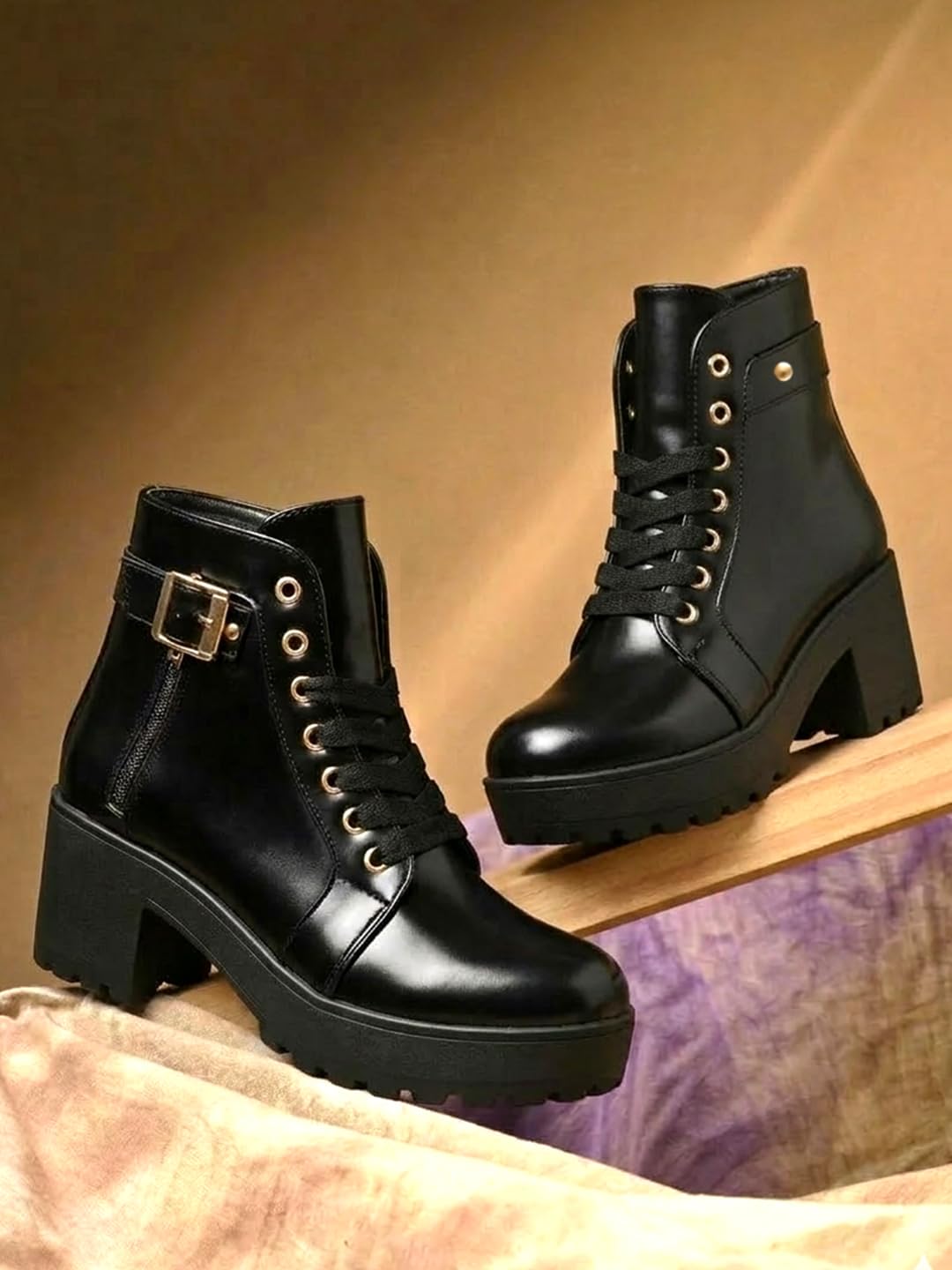 Women's Classic Boot (Black)